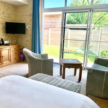 Vargas Avec Jardin - Omaha דירה